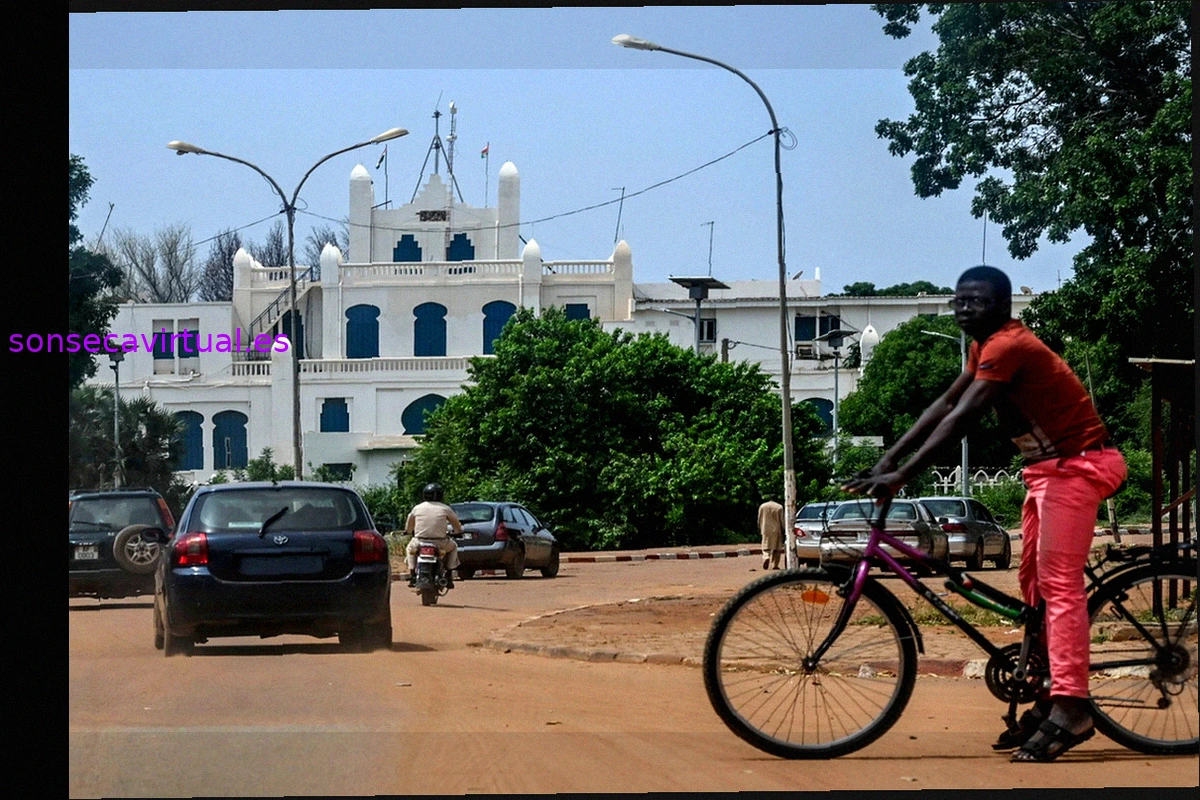 Tiroteos y explosiones sacuden la capital de Níger, Niamey